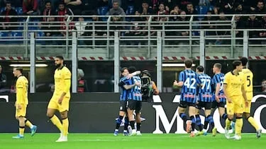 El Milan rozó la remontada, mientras la Curva Sud abandonó San Siro